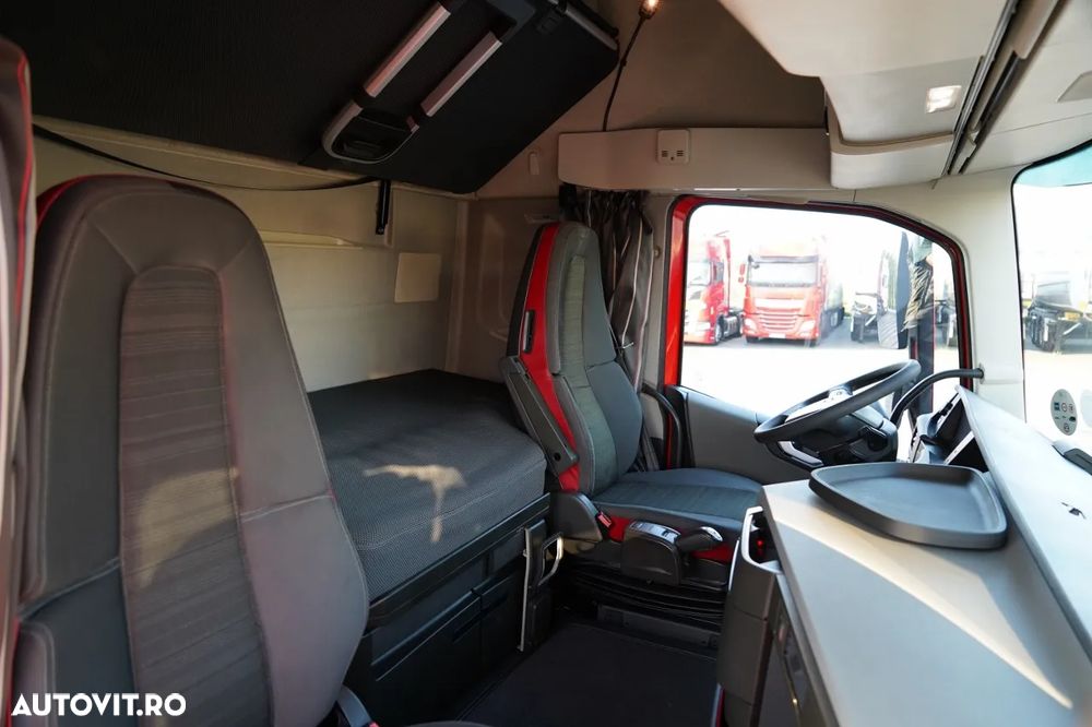 Volvo FH 500 / CORTINĂ / 6x2 / ACOPERIȘ RIDICAT / AER CONDIȚIONAT PARCARE / PUNTE RELAXABILĂ / CONTRACT DE SERVICE GOLD - 35