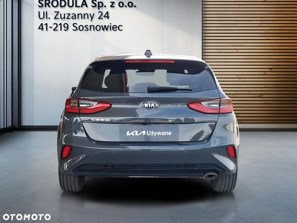 Kia Ceed - 4