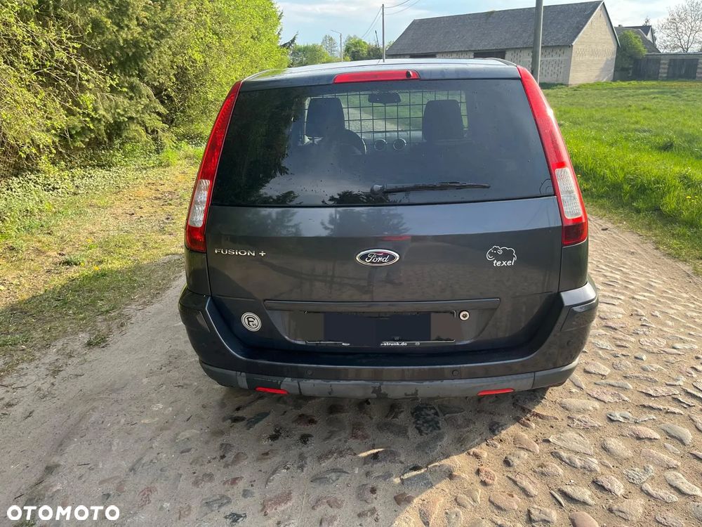 Ford Fusion 1.4 + - 3
