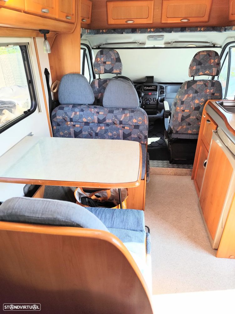 Hymer Car Eriba - 14