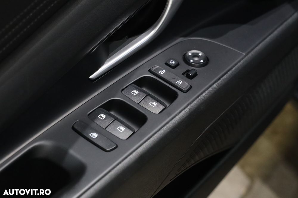 Hyundai Elantra - 18