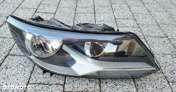 Lampa przód prawa VW Tiguan 5N Lift 5N0941006 Europa