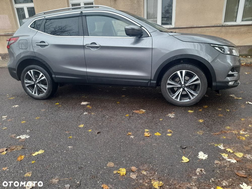 Nissan Qashqai 1.3 DIG-T N-CONNECTA - 10