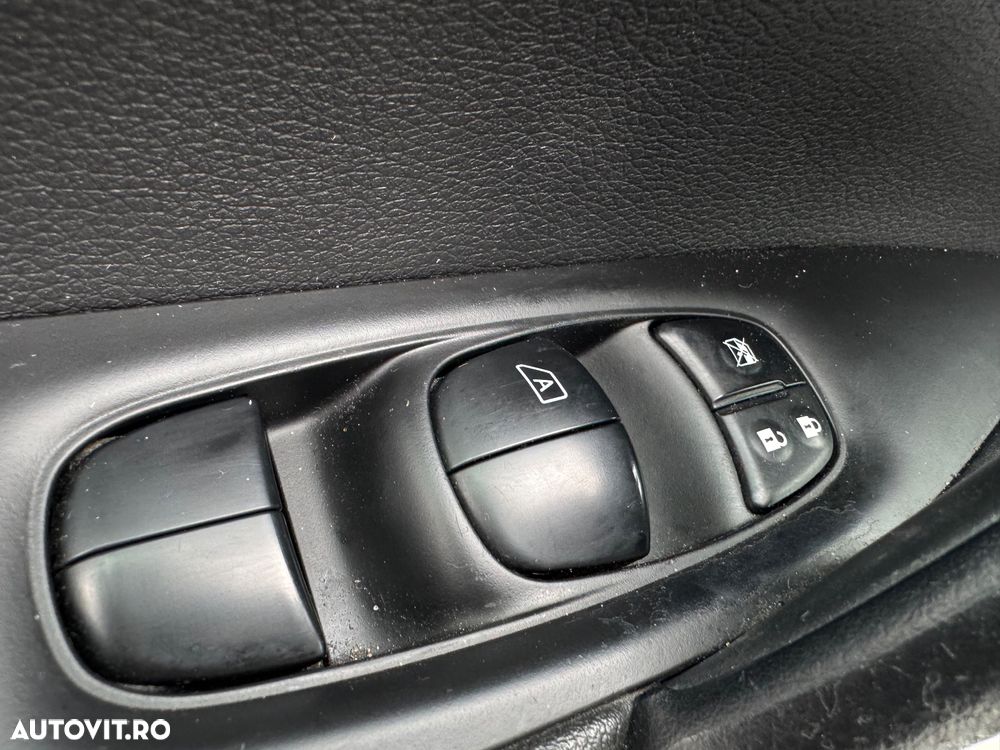 Nissan Qashqai 1.6 DCI TEKNA - 26