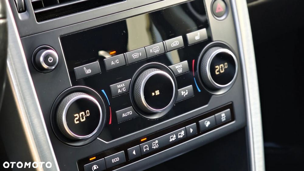 Land Rover Discovery Sport - 24