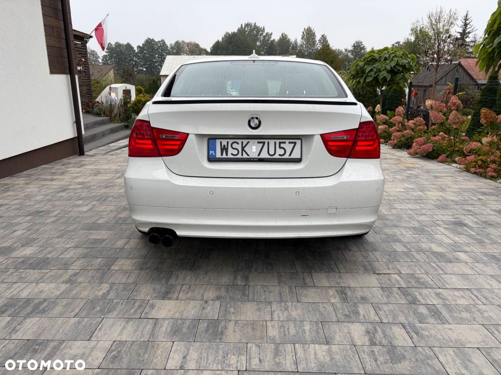 BMW Seria 3 2010 photo 3