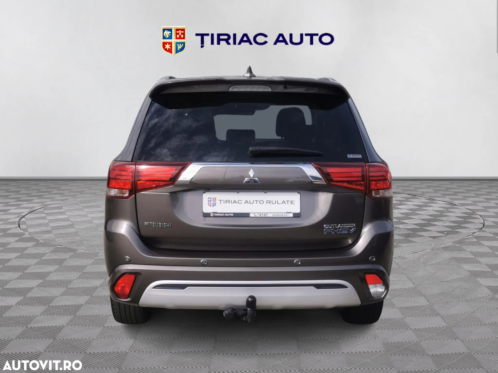 Mitsubishi Outlander PHEV 2.4 L 4X4 Invite - 5