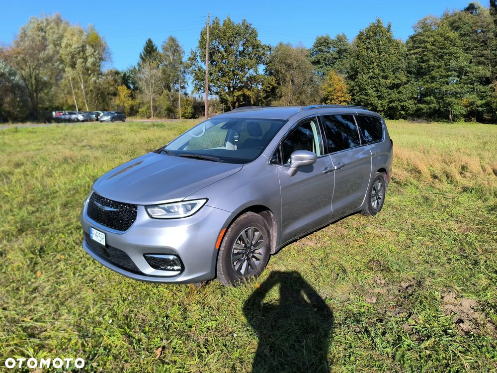 Chrysler Pacifica - 22