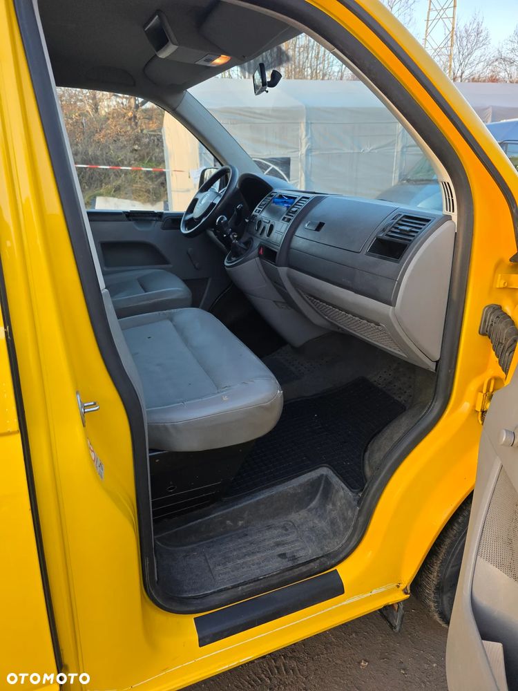 Volkswagen Transporter - 11