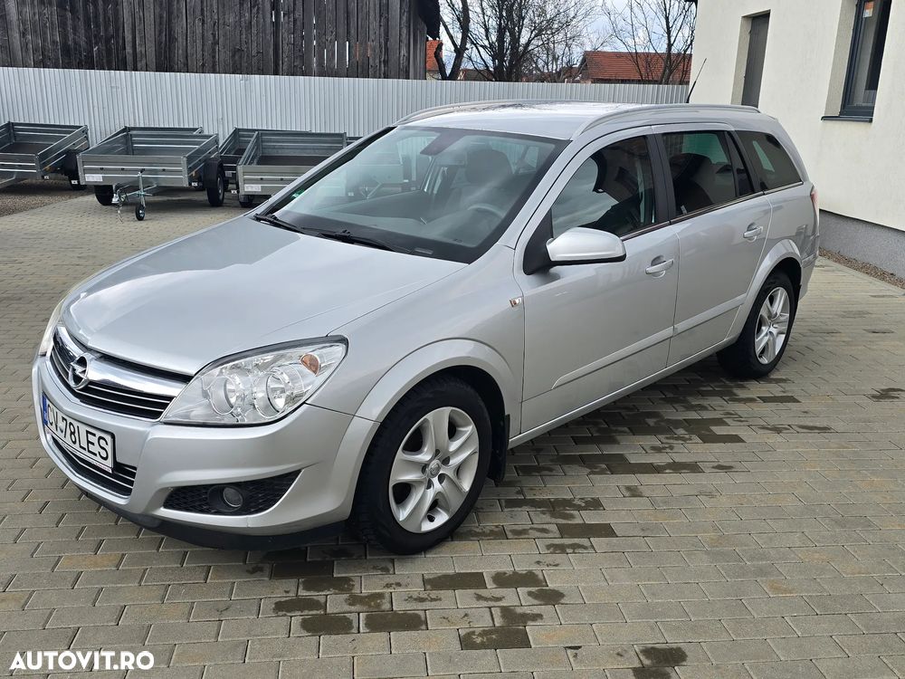 Opel Astra 1.7 CDTI DPF Innovation - 1