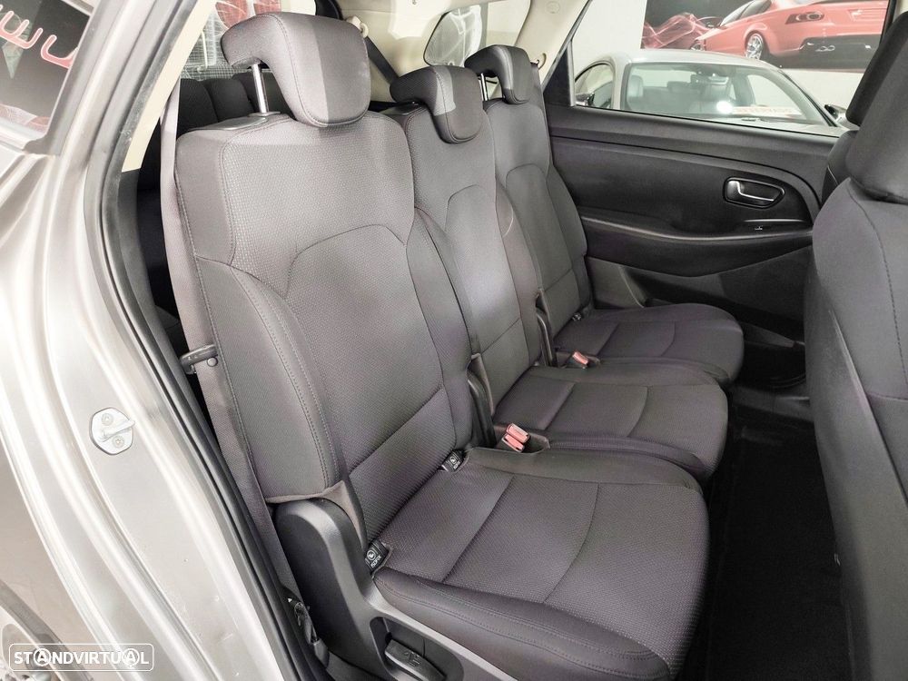 Kia Carens 1.7 CRDi ISG TX - 15