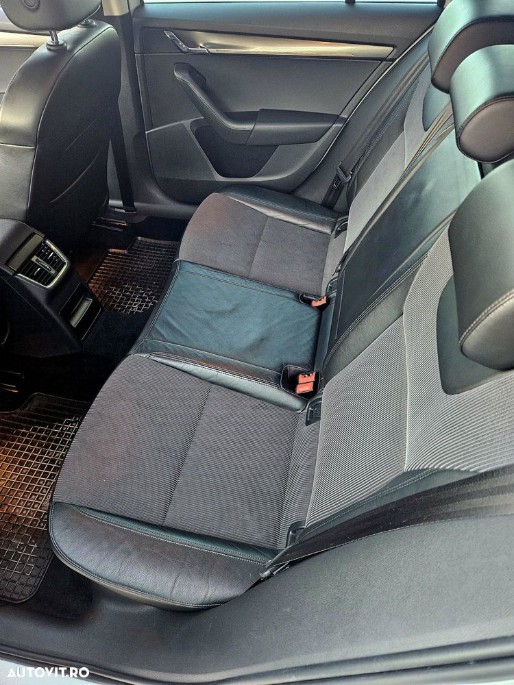 Skoda Octavia 1.6 TDI DSG Style - 21