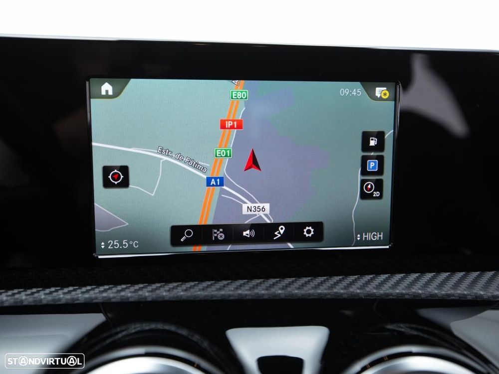 Mercedes-Benz CLA 250 e 8G-DCT - 28