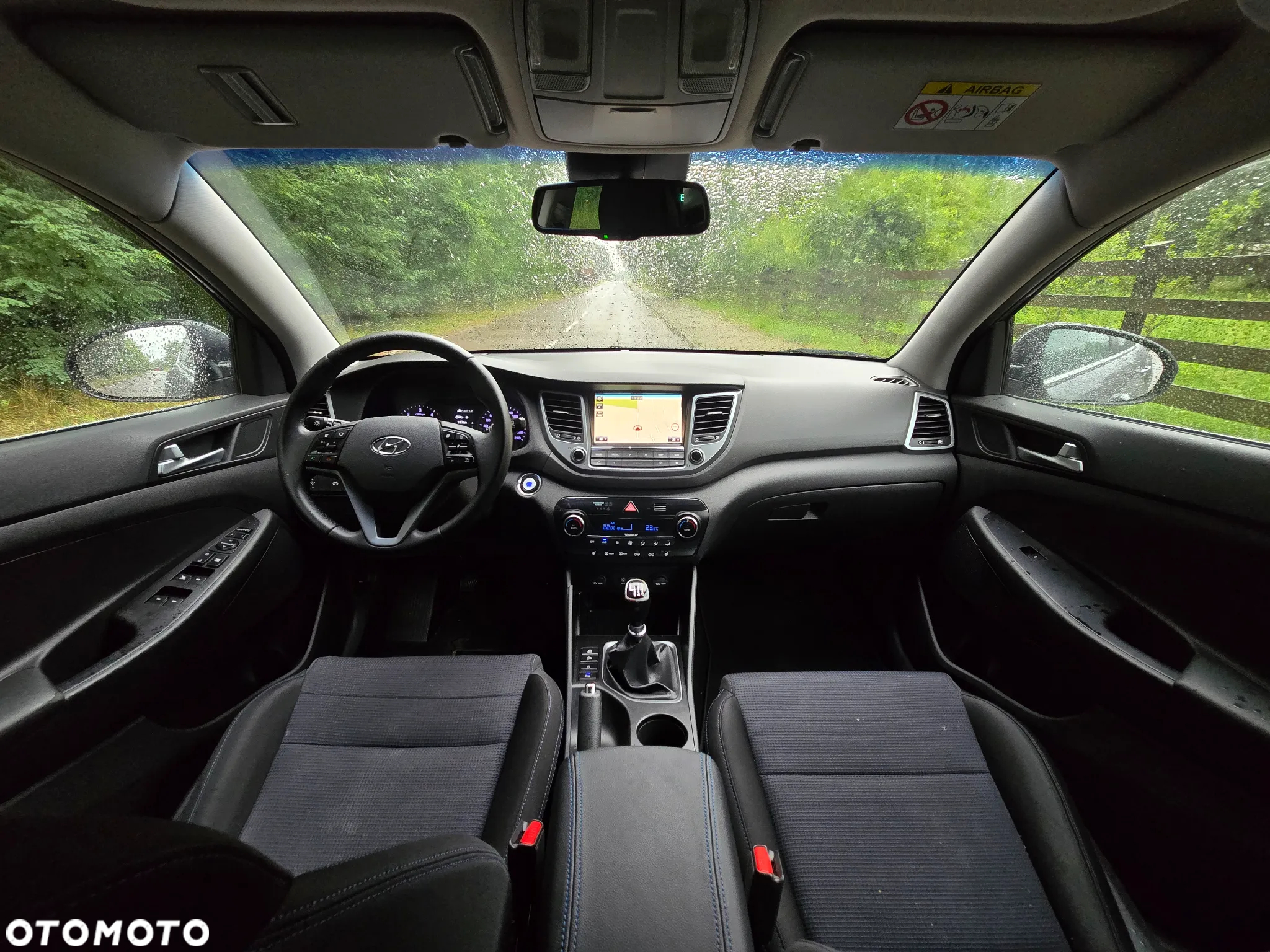 Hyundai Tucson 1.7 CRDI BlueDrive Style 2WD - 8