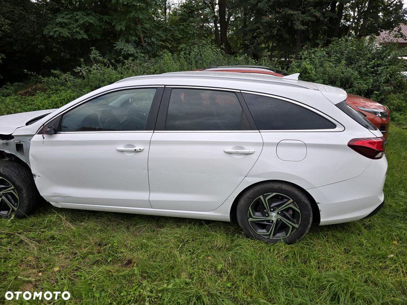 Hyundai i30 1.0 T-GDI Smart - 27