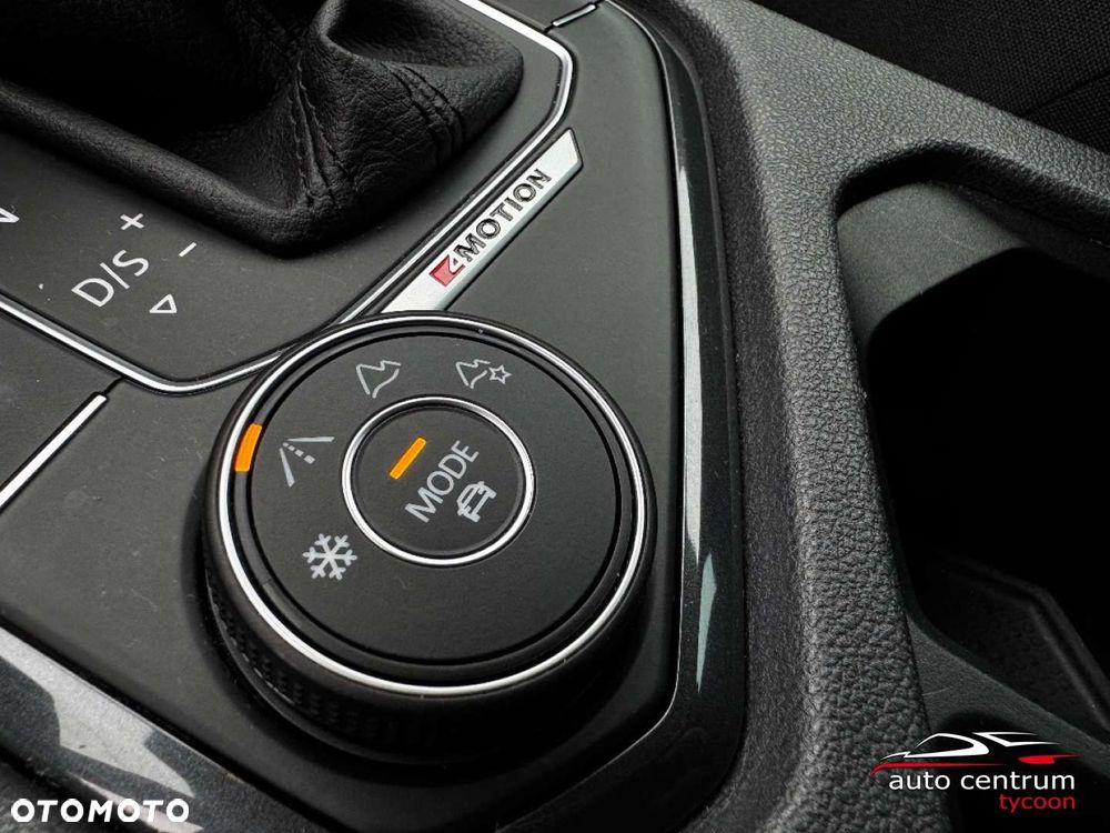 Volkswagen Tiguan - 33