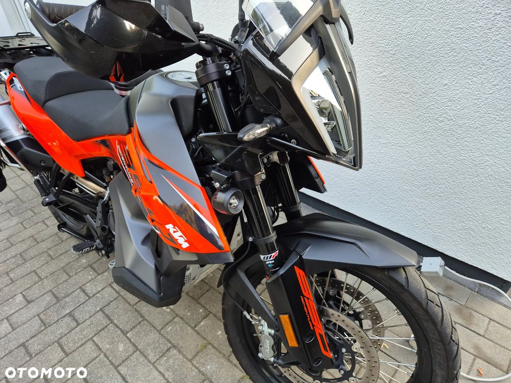 KTM Adventure 890 - 16