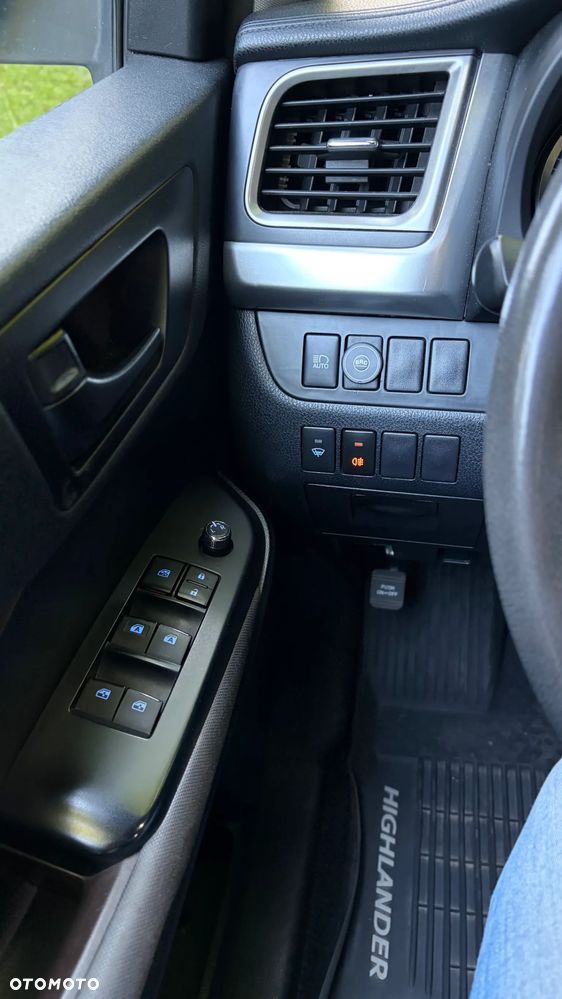 Toyota Highlander - 11