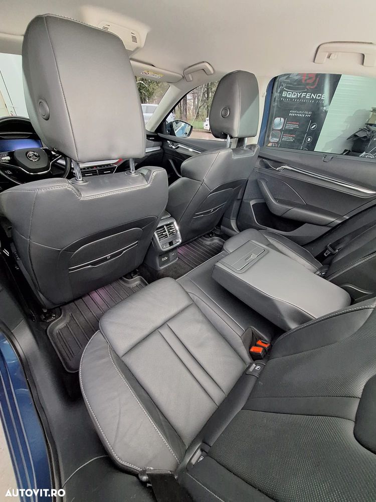 Skoda Octavia 2.0 TDI STYLE DSG - 9