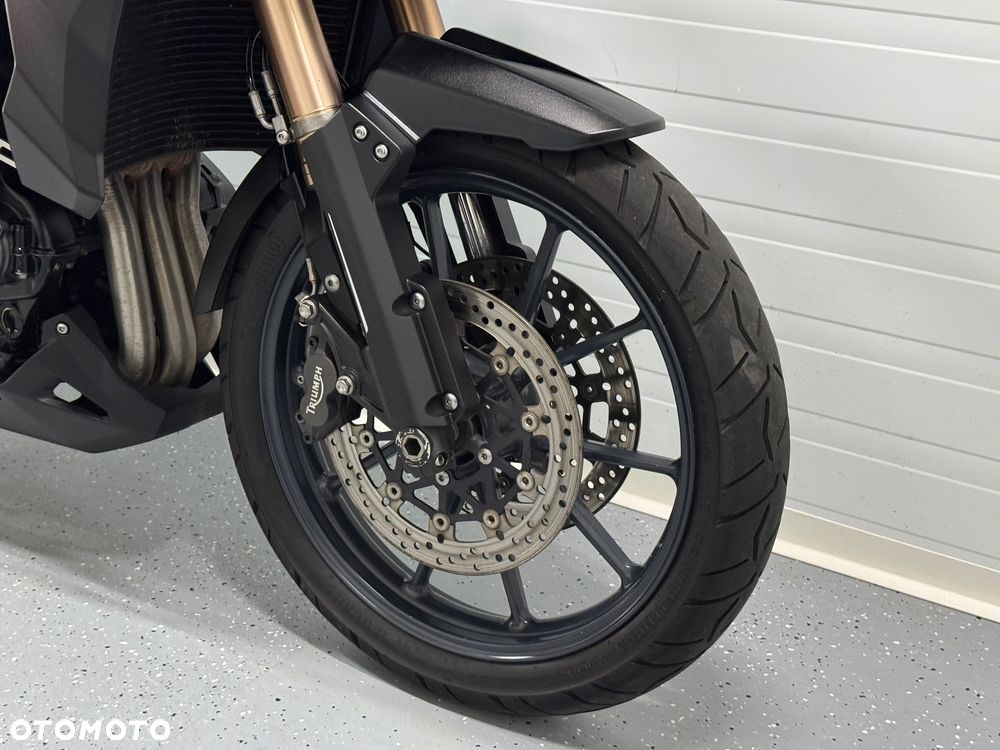 Triumph Tiger - 16