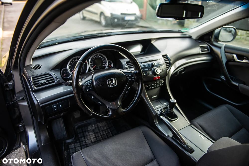 Honda Accord 2.0 Executive - 20