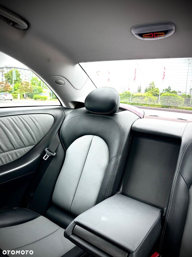 Mercedes-Benz CLK 240 Avantgarde - 17