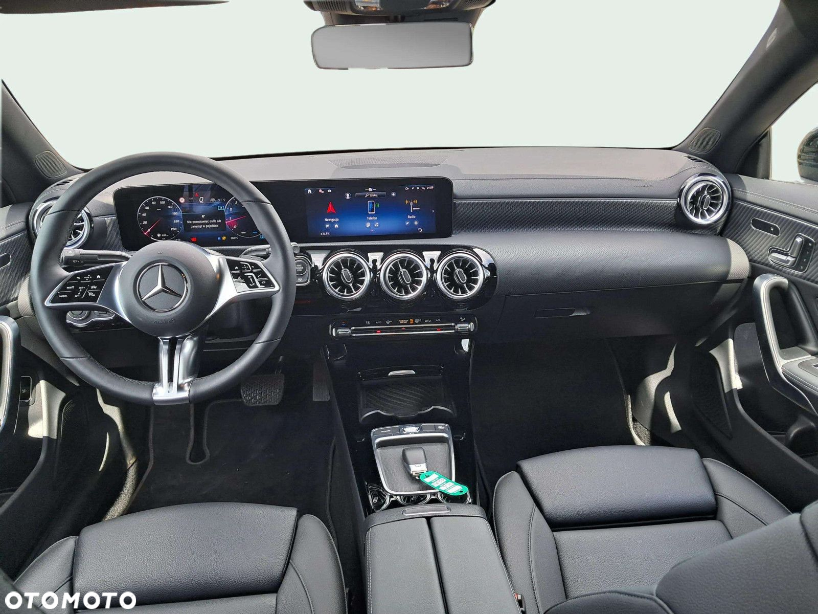 Mercedes-Benz CLA - 8