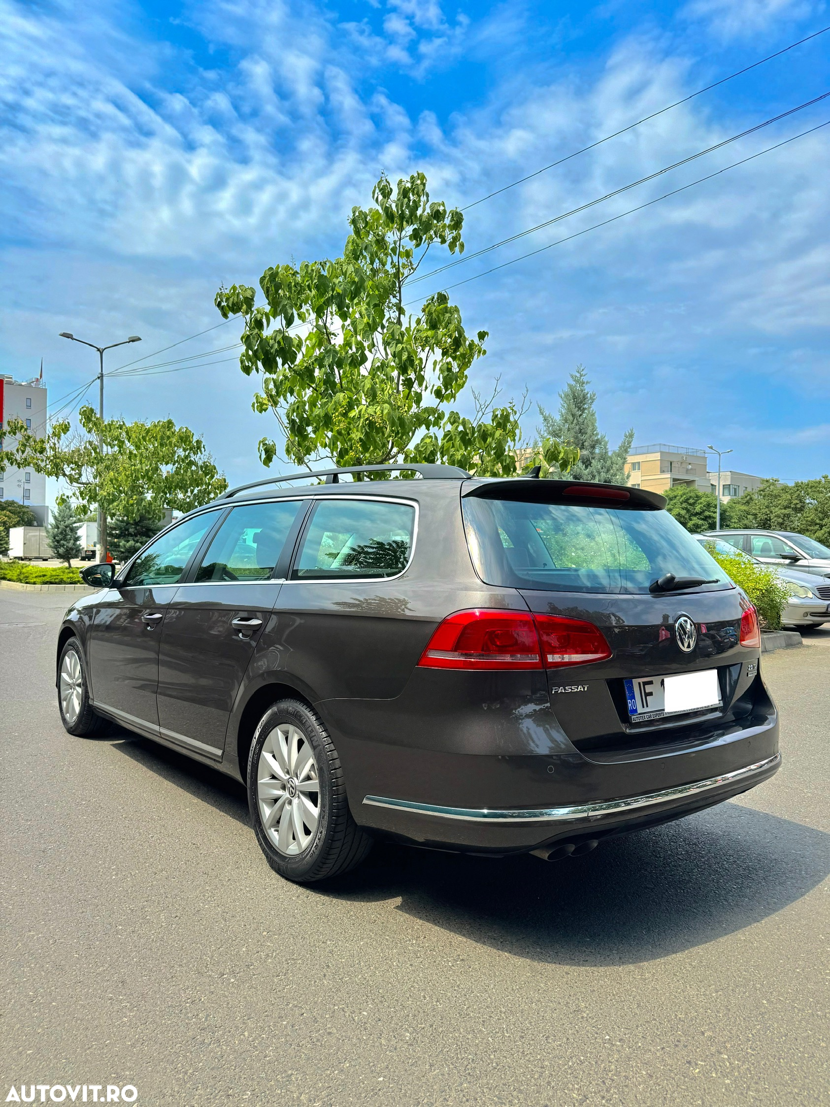 Volkswagen Passat Variant 2.0 TDI BlueMotion Technology Comfortline - 4