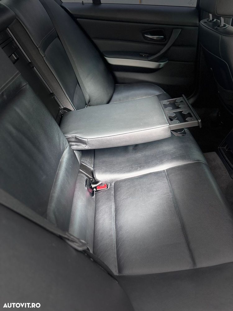 BMW Seria 3 318d DPF Aut. - 7