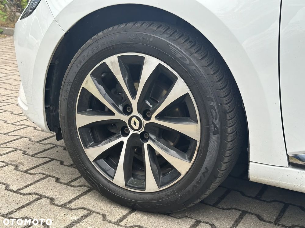 Renault Clio - 12