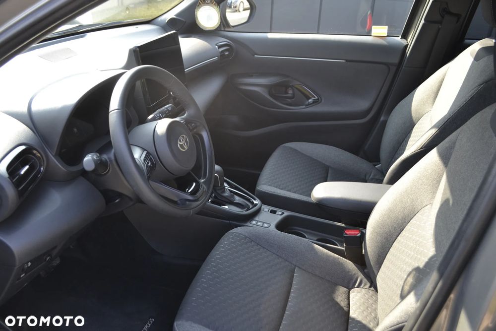 Toyota Yaris Cross Hybrid 1.5 Style - 25