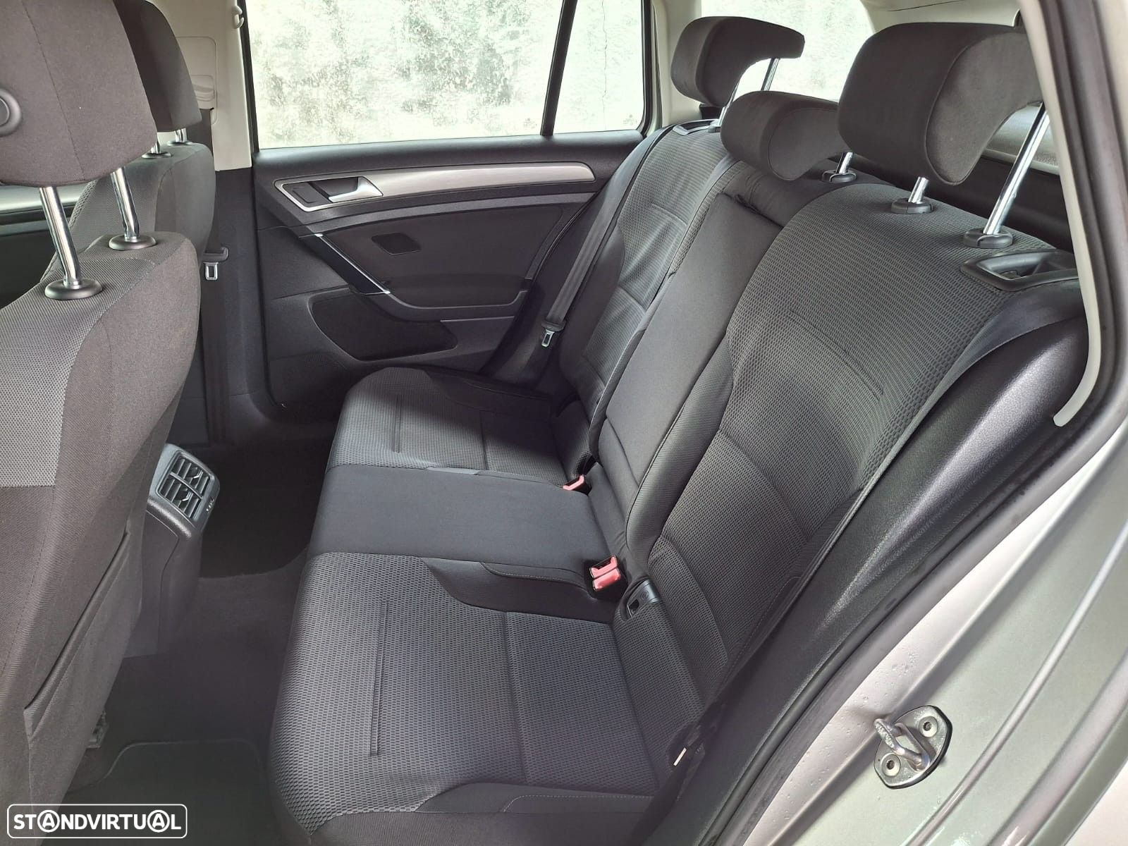 VW Golf 1.6 TDi Trendline - 7