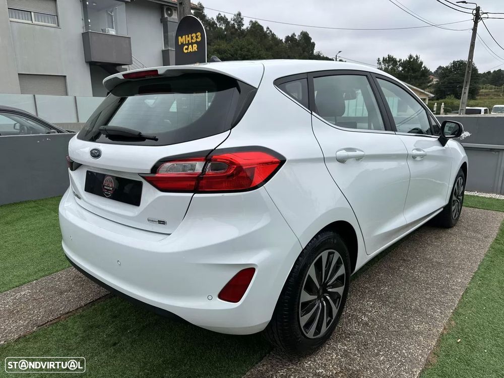 Ford Fiesta 1.0 EcoBoost Hybrid S&S TITANIUM - 9