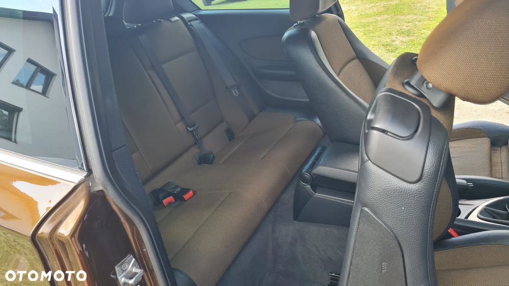 BMW Seria 1 - 20
