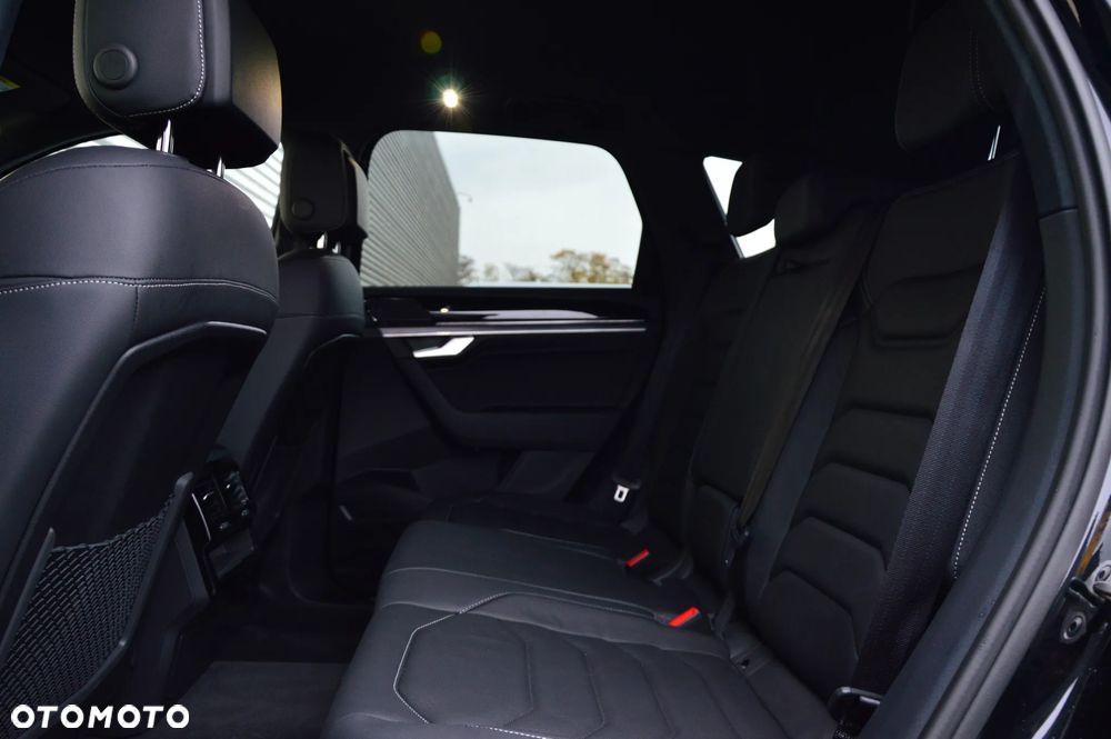 Volkswagen Touareg 3.0 V6 TDI SCR 4Mot R-Line - 18