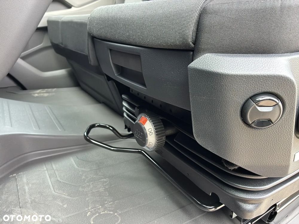 Volkswagen Crafter 35 Furgon L4H3, 2.0 TDI 140 KM, Wysoki dach, r. o. 4490mm - 37