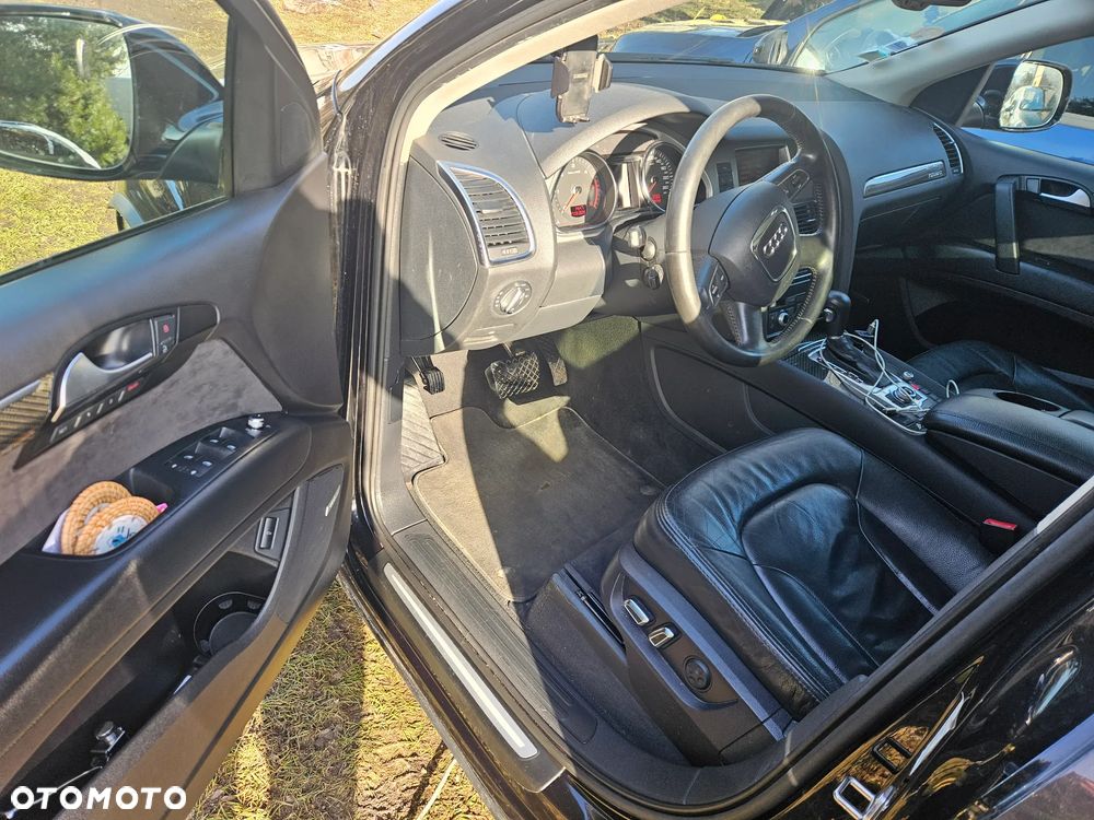 Audi Q7 3.0 TDI DPF clean diesel Quattro Tiptronic - 11