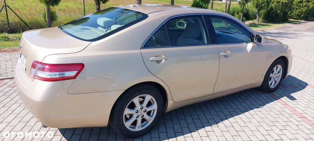 Toyota Camry 2.5 SE - 3