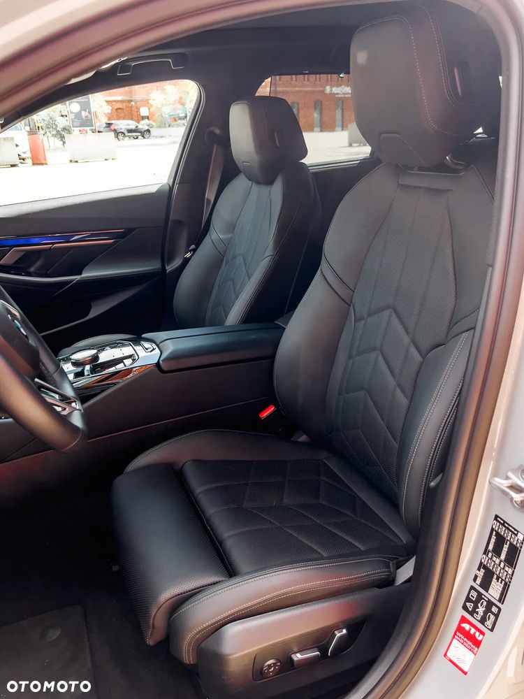BMW Seria 5 - 22