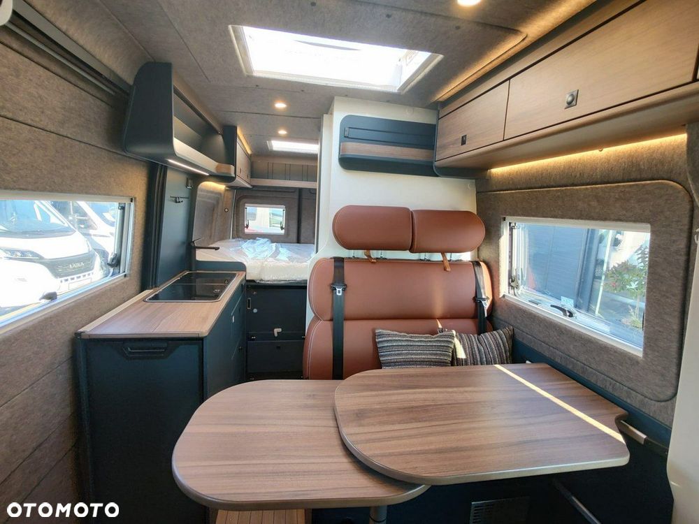 Hymer-Eriba Eriba Car 600 kampervan na bazie VW, marki premium ERIBA CAR - 13