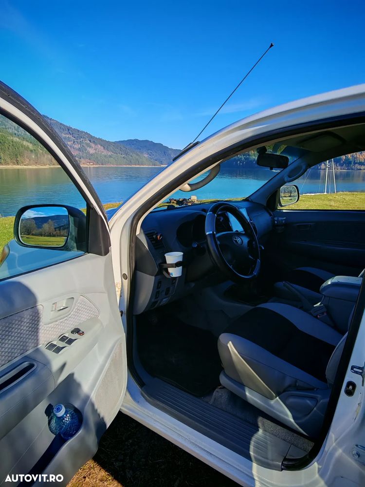 Toyota Hilux - 6
