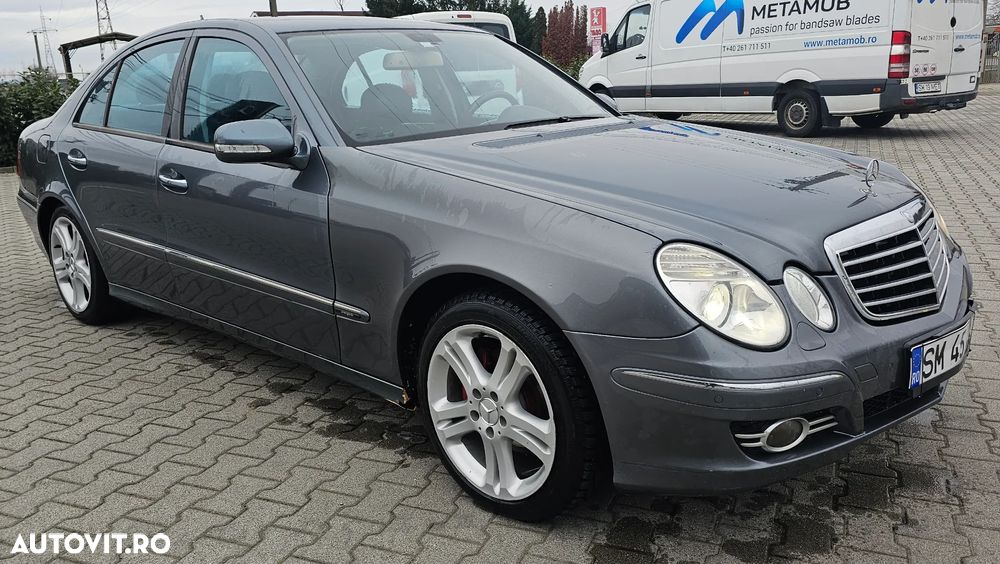 Mercedes-Benz E - 4