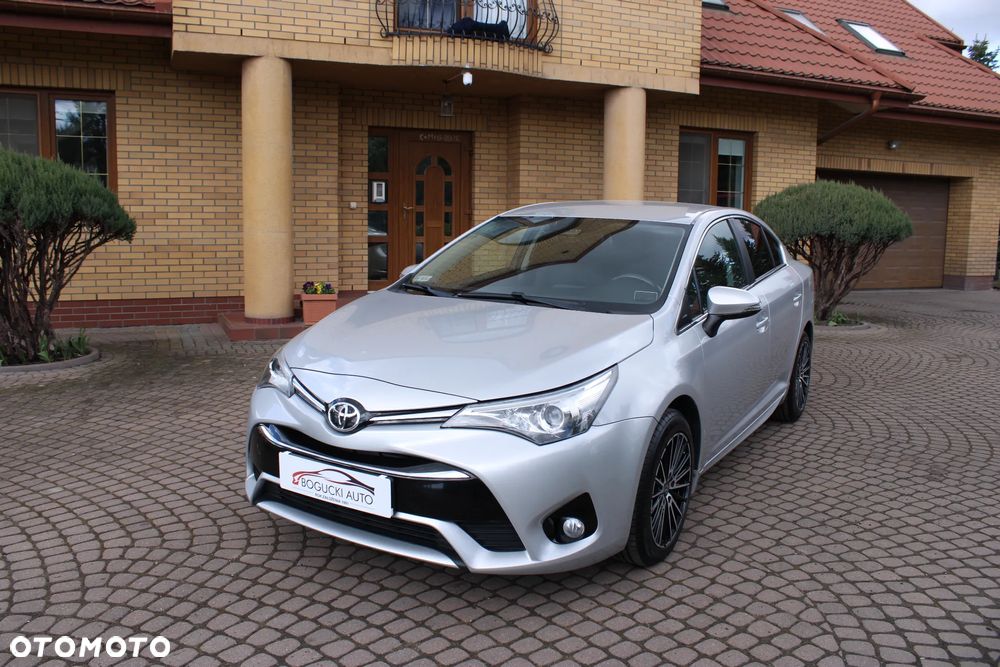 Toyota Avensis 1.6 Active - 2