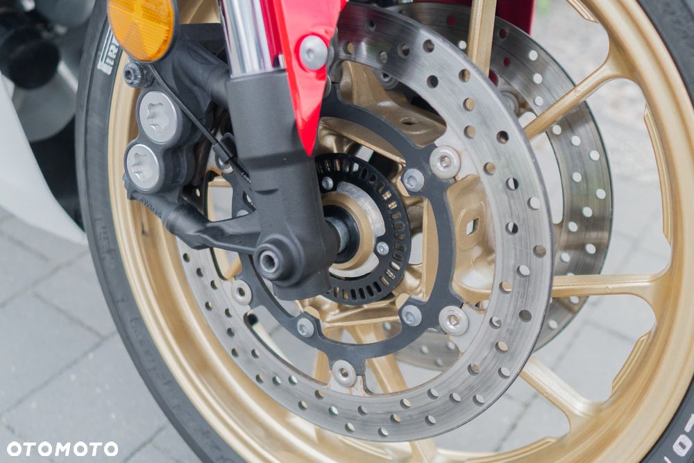 Yamaha R7 - 11
