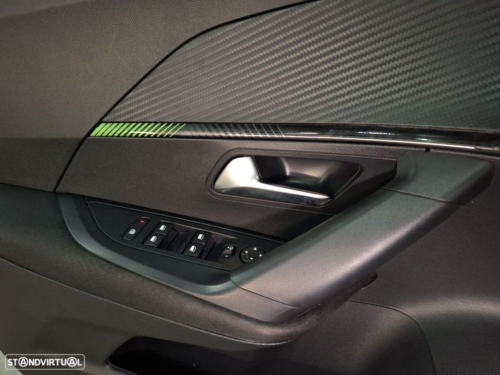 Peugeot 2008 1.2 PureTech Active - 22