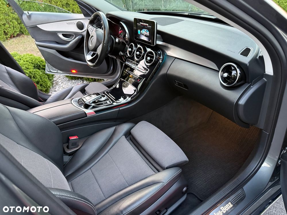 Mercedes-Benz Klasa C 180 9G-TRONIC - 14