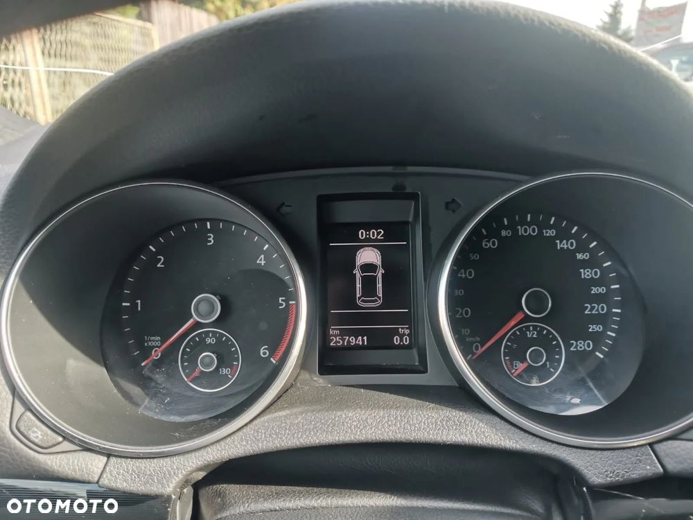 Volkswagen Golf - 16