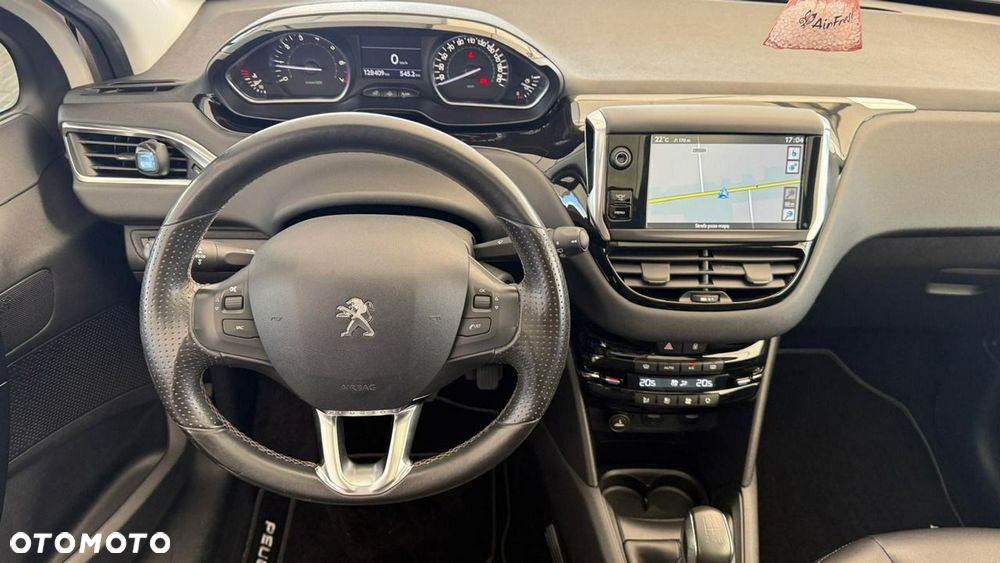 Peugeot 208 - 20