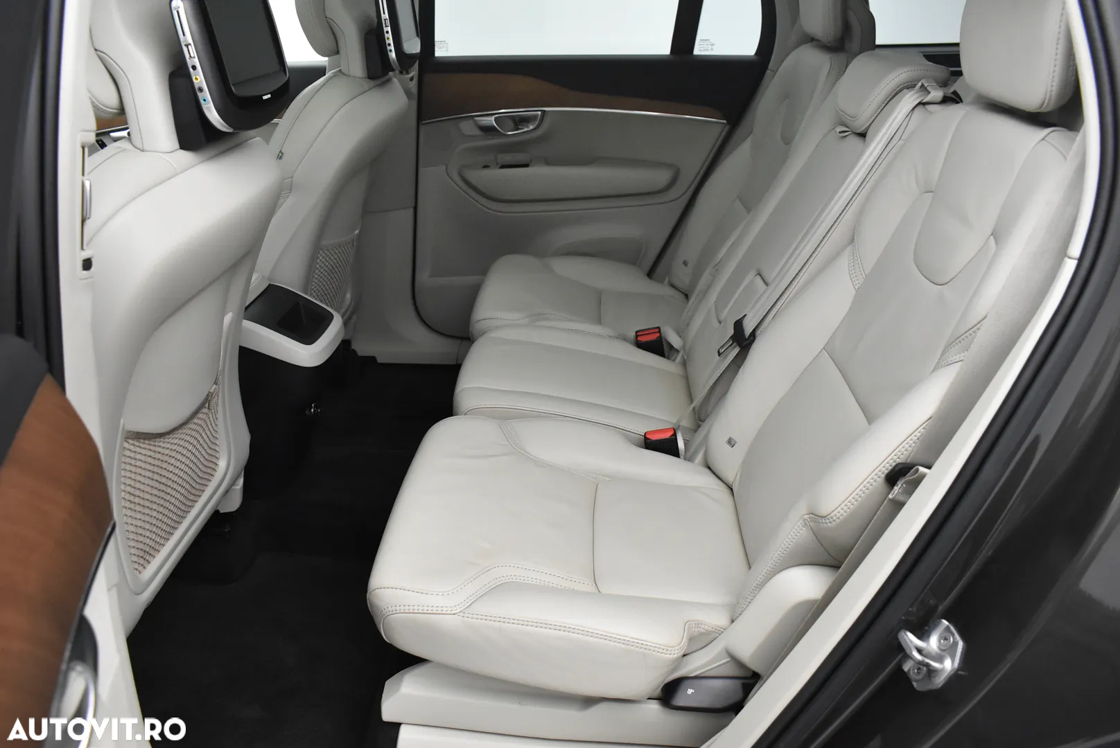 Volvo XC 90 D5 AWD Inscription - 9