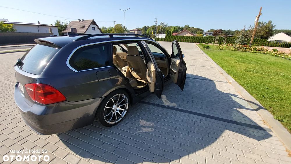 BMW Seria 3 330d - 16